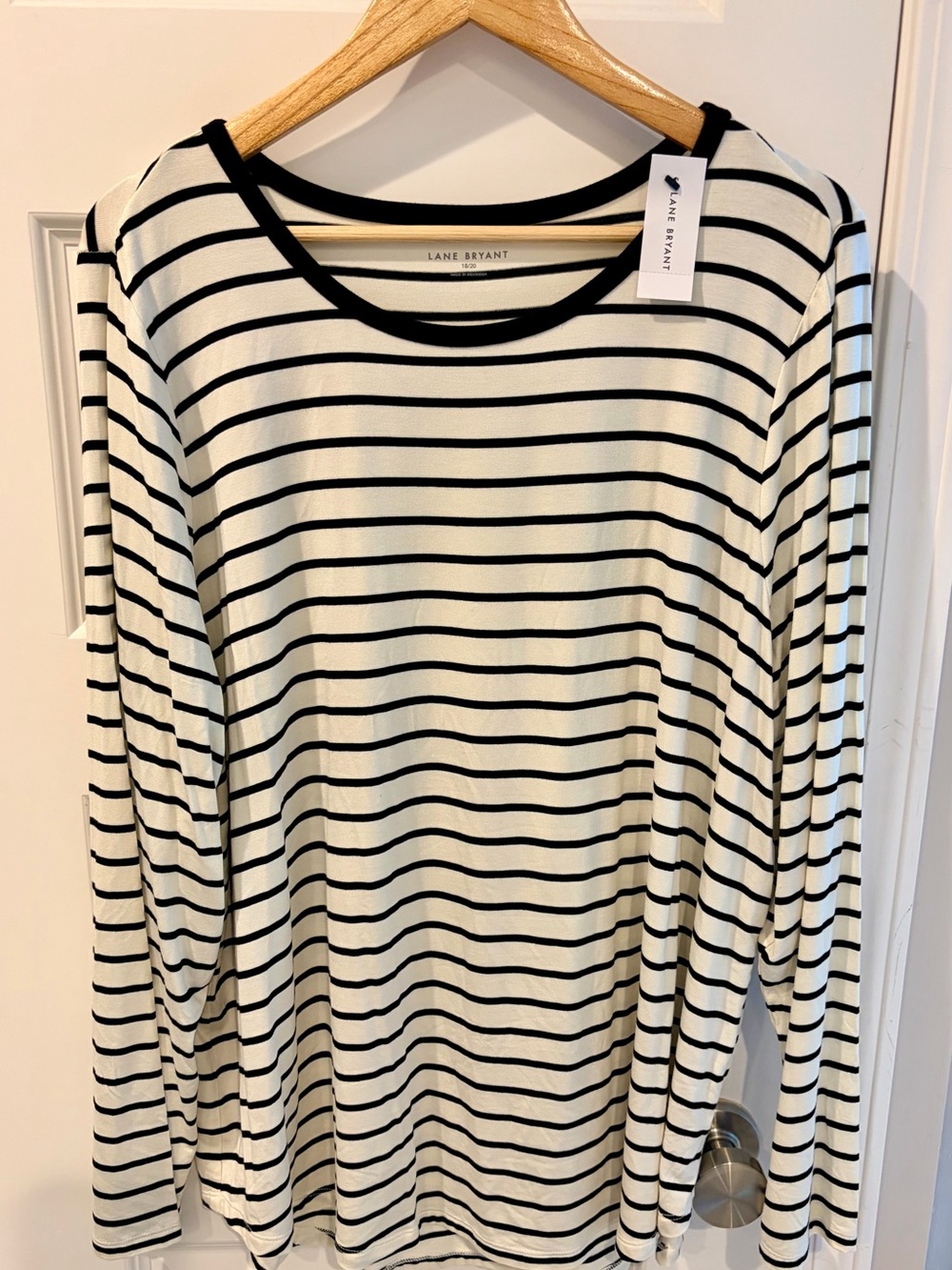 NWT! Lane Bryant Luxe Black and White Striped Long Sleeve Tee